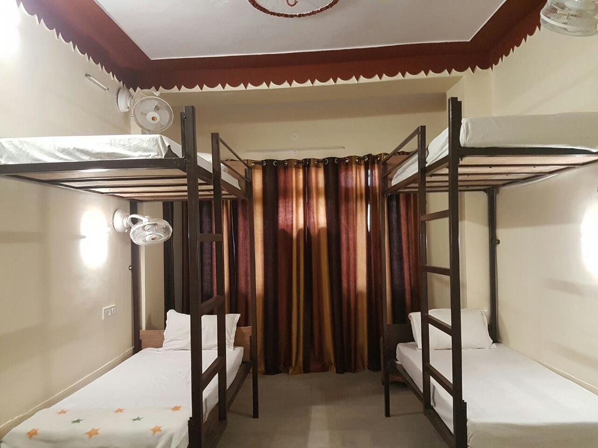 Wow Backpackers Hostels Amritsar Ngoại thất bức ảnh