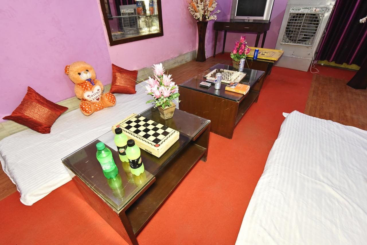Wow Backpackers Hostels Amritsar Ngoại thất bức ảnh