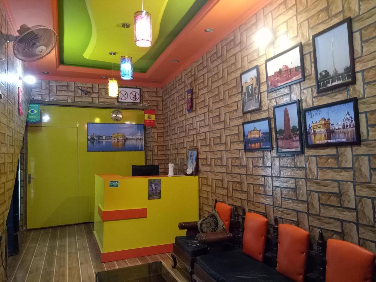 Wow Backpackers Hostels Amritsar Ngoại thất bức ảnh